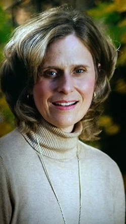 Michelle Venzke does home staging, staging to live, and event decorating